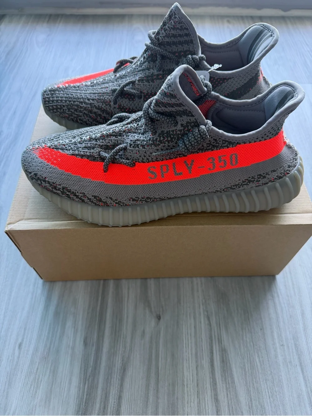 Brand NEW Adidas Yeezy Boost 350 V2 Beluga Reflective Size 10